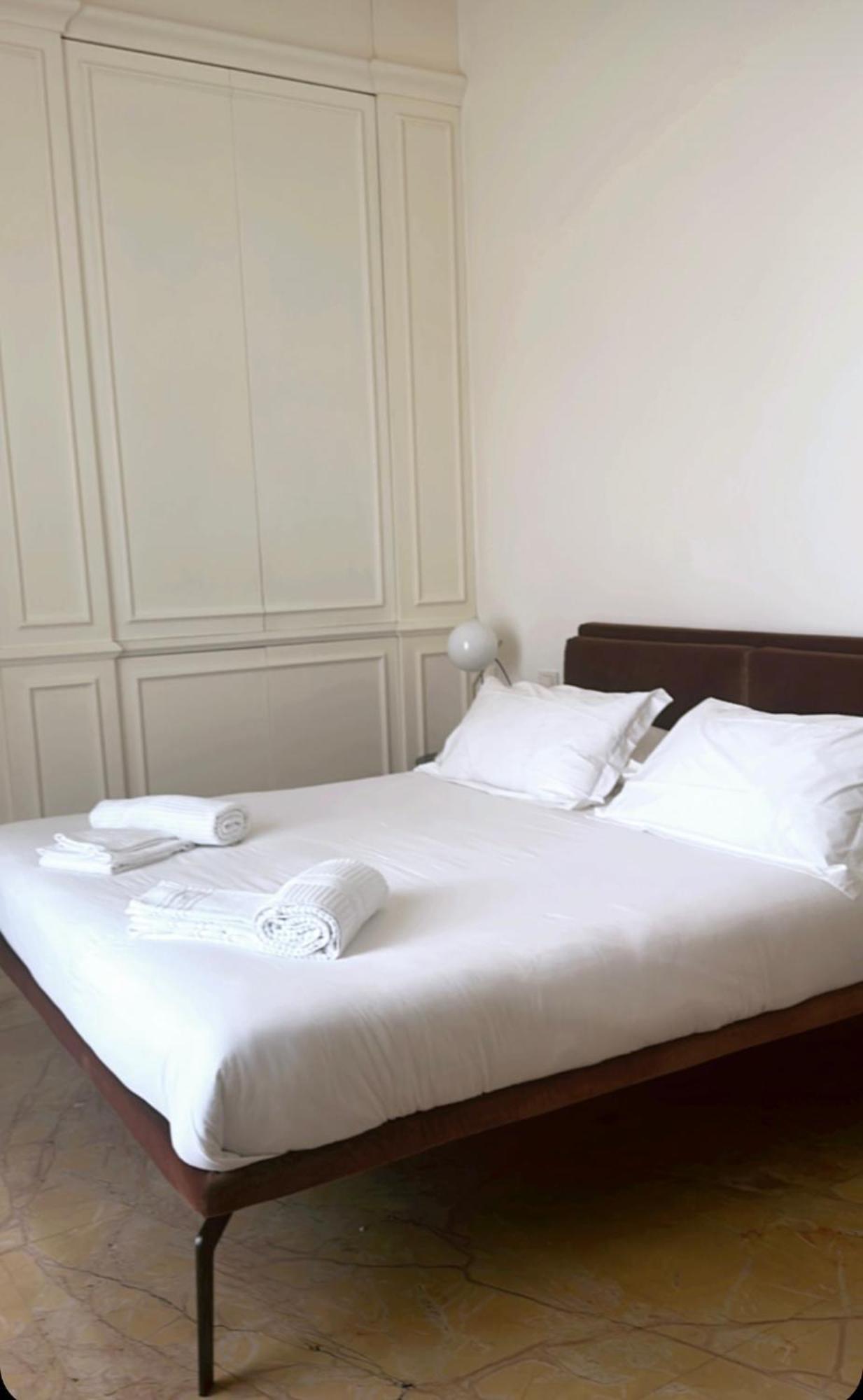 Luxury House With Parking Apartment Napoli Bagian luar foto